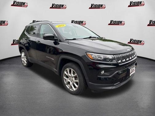 2022 Jeep Compass Latitude Lux