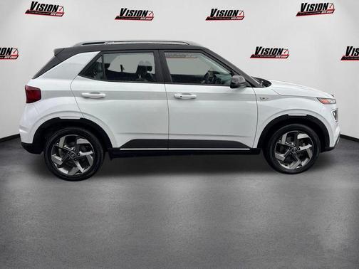 2022 Hyundai VENUE Limited