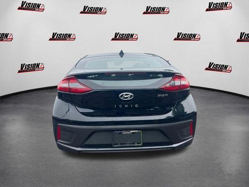 2018 Hyundai IONIQ Plug-In Hybrid Base