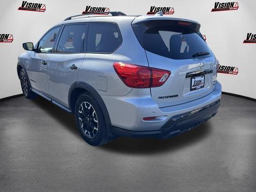 Brilliant Silver Metallic 2020 Nissan Pathfinder SL