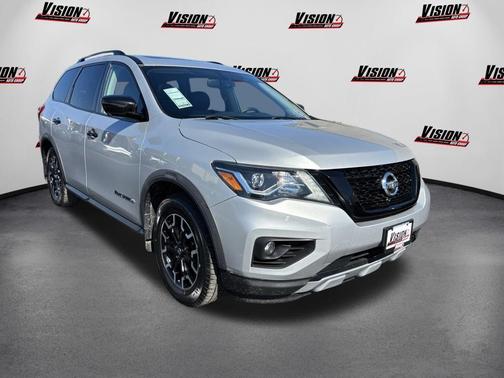 Brilliant Silver Metallic 2020 Nissan Pathfinder SL