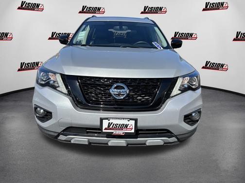 Brilliant Silver Metallic 2020 Nissan Pathfinder SL