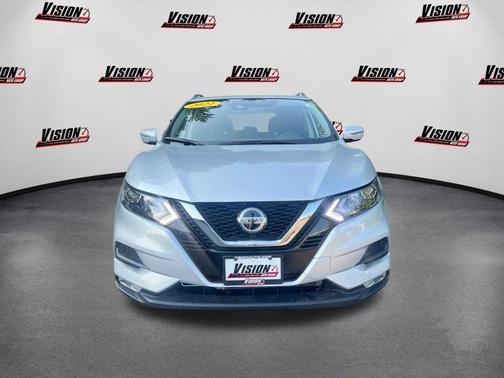 2022 Nissan Rogue Sport SV