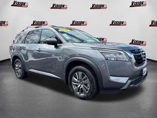 Gun Metallic 2025 Nissan Pathfinder SV