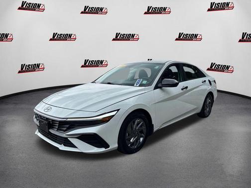 2024 Hyundai ELANTRA HEV Blue