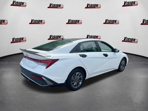 2024 Hyundai ELANTRA HEV Blue