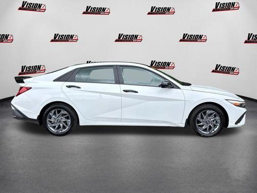 2024 Hyundai ELANTRA HEV Blue