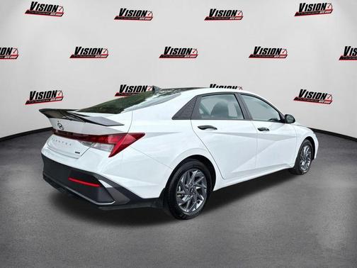 2024 Hyundai ELANTRA HEV Blue