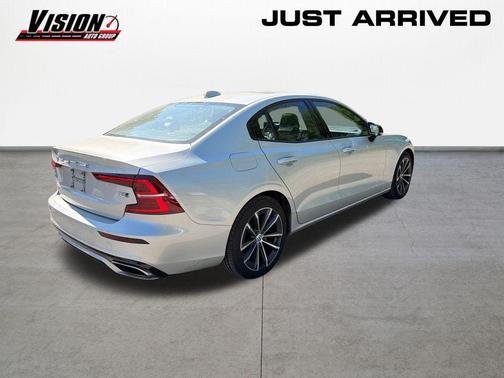Birch 2021 Volvo S60 T5 Momentum
