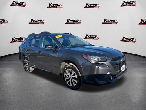 Crystal Black Silica 2023 Subaru Forester 2.5i Premium