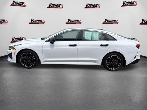 Glacial White Pearl 2022 Kia K5 GT-Line