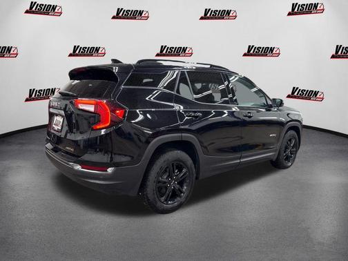 2024 GMC Terrain AT4