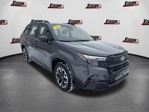 Magnetite Gray Metallic 2025 Subaru Forester