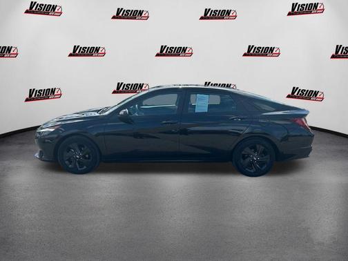 2023 Hyundai ELANTRA HEV Blue