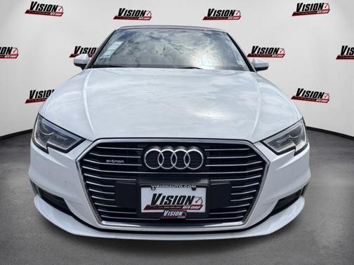 Ibis White 2017 Audi A3 e-tron 1.4T Premium