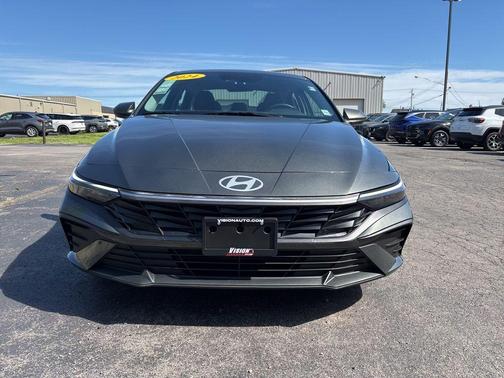 Amazon Gray 2024 Hyundai ELANTRA SEL