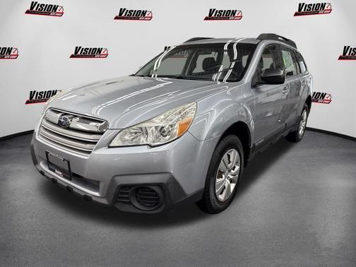 Ice Silver Metallic 2013 Subaru Outback 2.5i