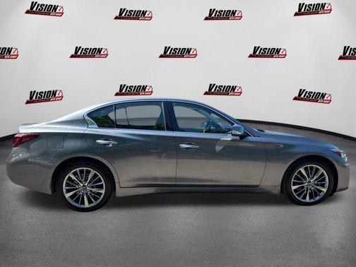 2023 INFINITI Q50 LUXE