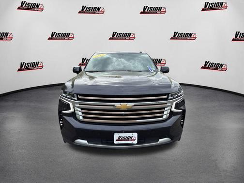 2022 Chevrolet Suburban High Country