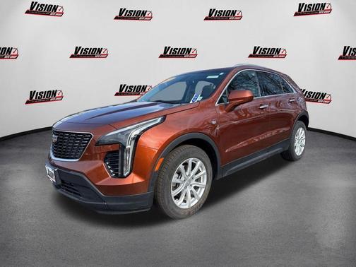Autumn Metallic 2019 Cadillac XT4 Luxury