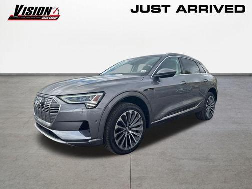 2019 Audi e-tron Prestige