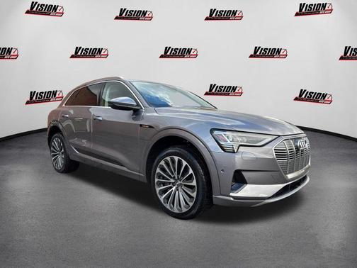 2019 Audi e-tron Prestige