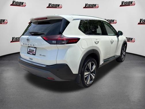 White 2021 Nissan Rogue SL