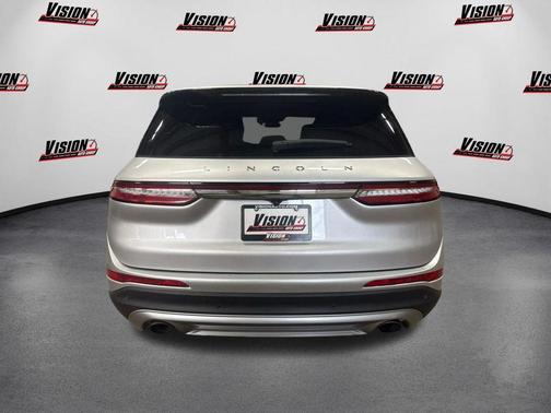 Ingot Silver 2020 Lincoln Corsair Standard