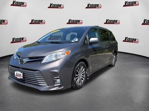 Predawn Gray Mica 2019 Toyota Sienna XLE