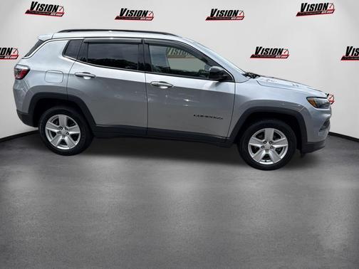Billet Silver Metallic Clearcoat 2022 Jeep Compass Latitude
