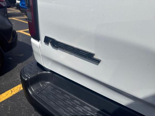 Bright White Clearcoat 2019 RAM 1500 Rebel
