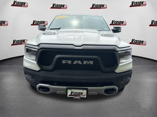 Bright White Clearcoat 2019 RAM 1500 Rebel