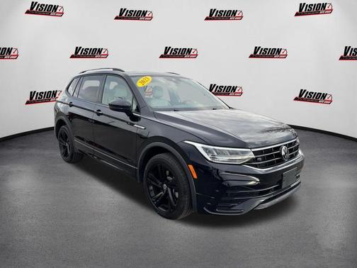 2023 Volkswagen Tiguan 2.0T SE R-Line Black