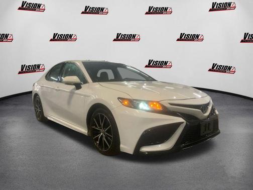 2022 Toyota Camry SE Nightshade