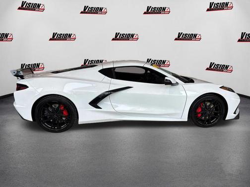 2025 Chevrolet Corvette Stingray w/2LT