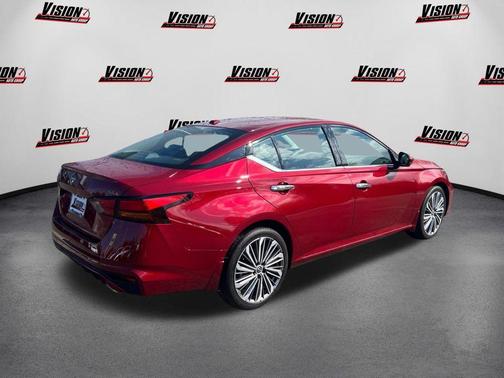 2025 Nissan Altima SL