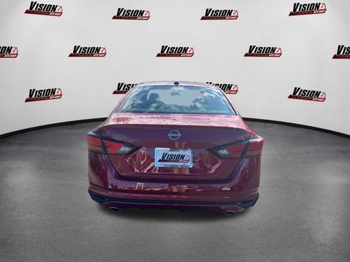 2025 Nissan Altima SL