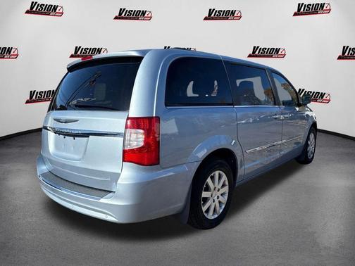 2012 Chrysler Town & Country Touring-L