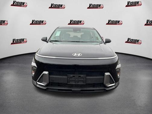 2025 Hyundai KONA SE