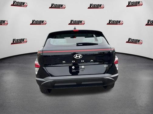 2025 Hyundai KONA SE