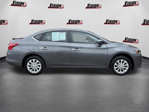 Gun Metallic 2018 Nissan Sentra SV