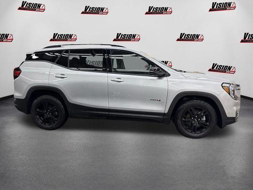 2022 GMC Terrain AT4