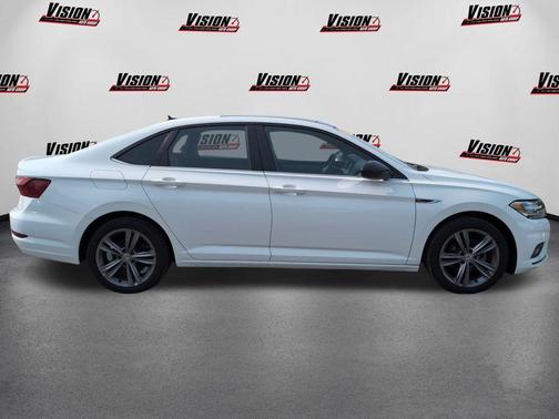 2021 Volkswagen Jetta 1.4T R-Line