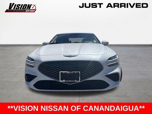 Uyuni White 2025 Genesis G70 2.5T