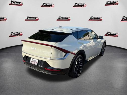 2022 Kia EV6 Wind