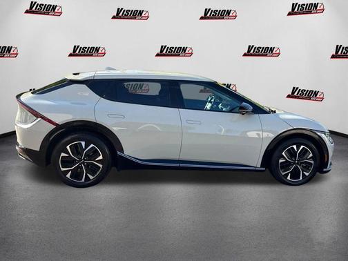 2022 Kia EV6 Wind