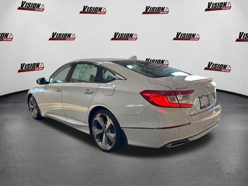 2019 Honda Accord Touring 2.0T