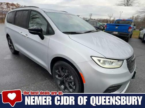 Silver Mist Clearcoat 2026 Chrysler Pacifica L