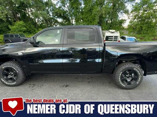 Diamond Black Crystal Pearlcoat 2026 RAM 1500 Warlock Crew Cab 4x4 5'7' Box