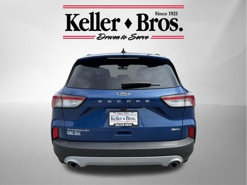 2022 Ford Escape Titanium Hybrid